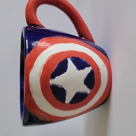 Marvel Avengers. Captain America Shield Mug Ceramic. Colors Blue, Red, White. - Picture 1 of 9